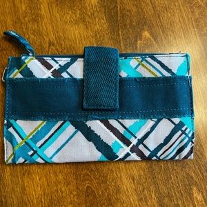 NWT Thirty One Retro Metro Wallet in Sea Plaid